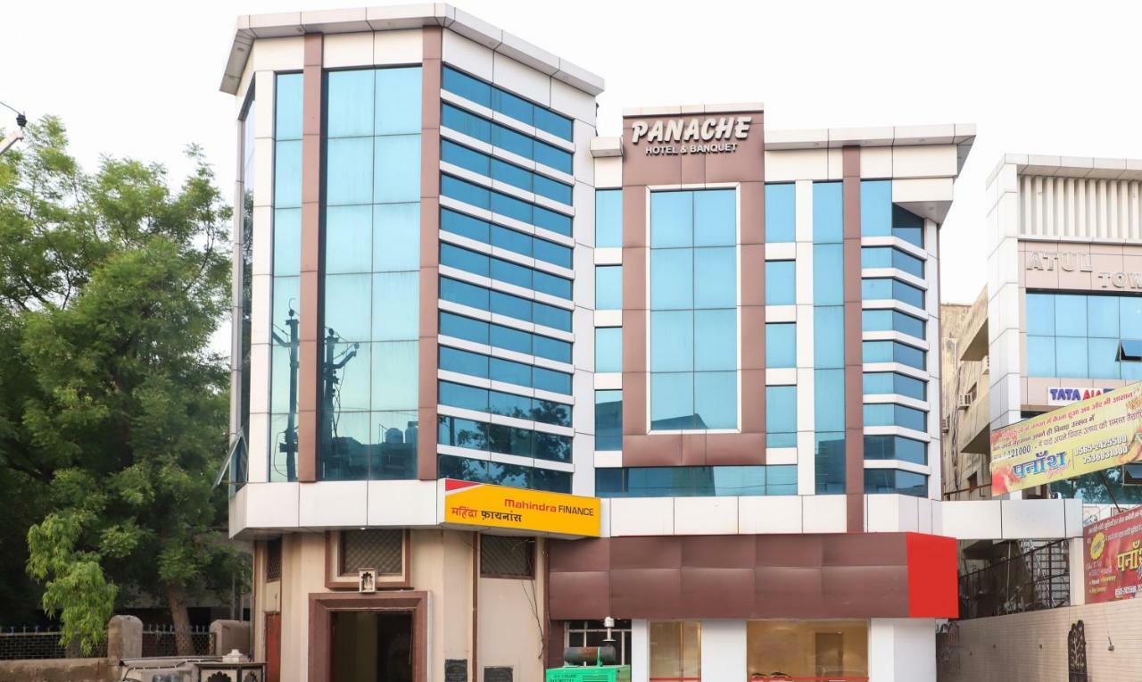 Oyo 10213 Hotel Panache Mathura Esterno foto